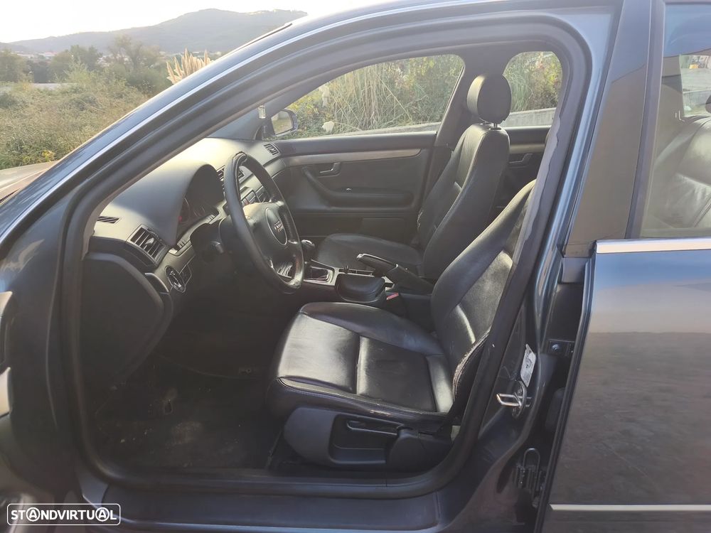 Audi A4 Avant 1.9 TDI m6 - 6