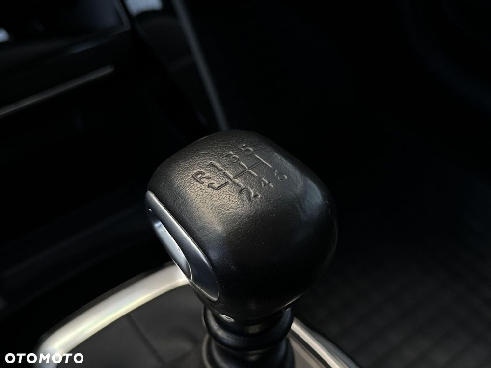 Peugeot 208 1.2 PureTech Allure S&S - 19