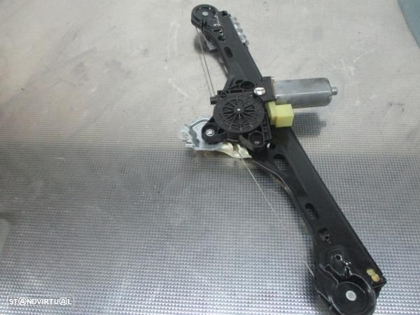 Elevador Tras Dto  Mercedes-Benz C-Class (W203) - 1