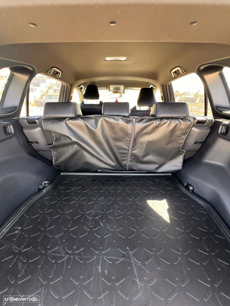 Toyota RAV4 2.5 HDF Square Collection - 11