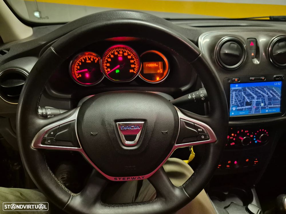 Dacia Sandero 0.9 TCe Stepway - 24