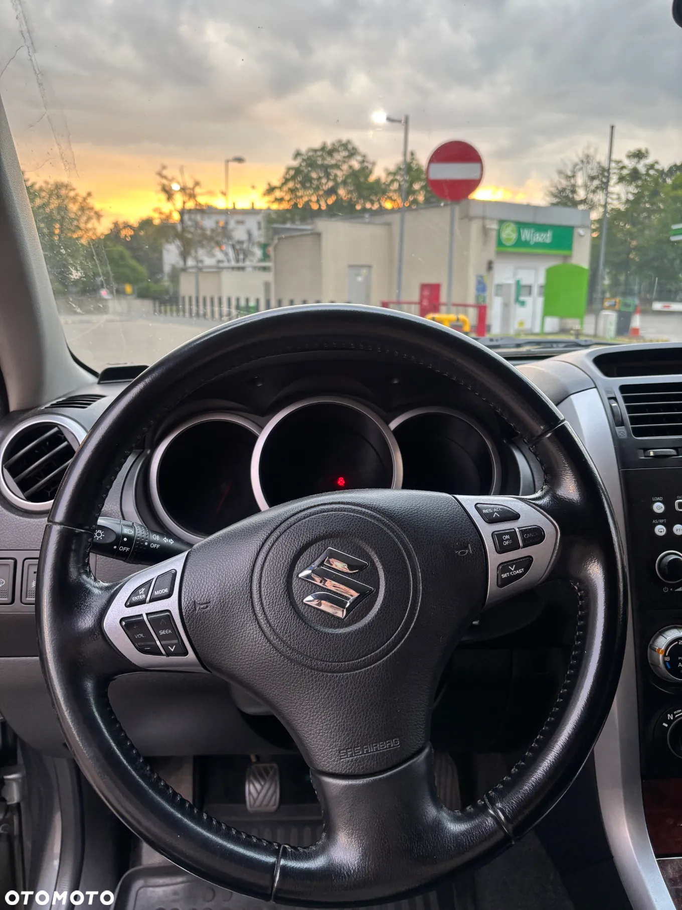 Suzuki Grand Vitara 2.0 De luxe - 14