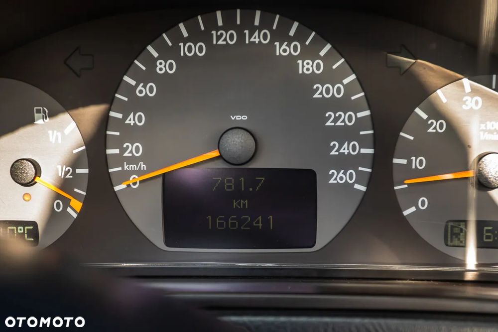 Mercedes-Benz CLK - 36