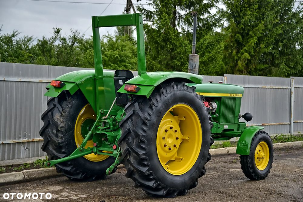 John Deere 2030 S - 8