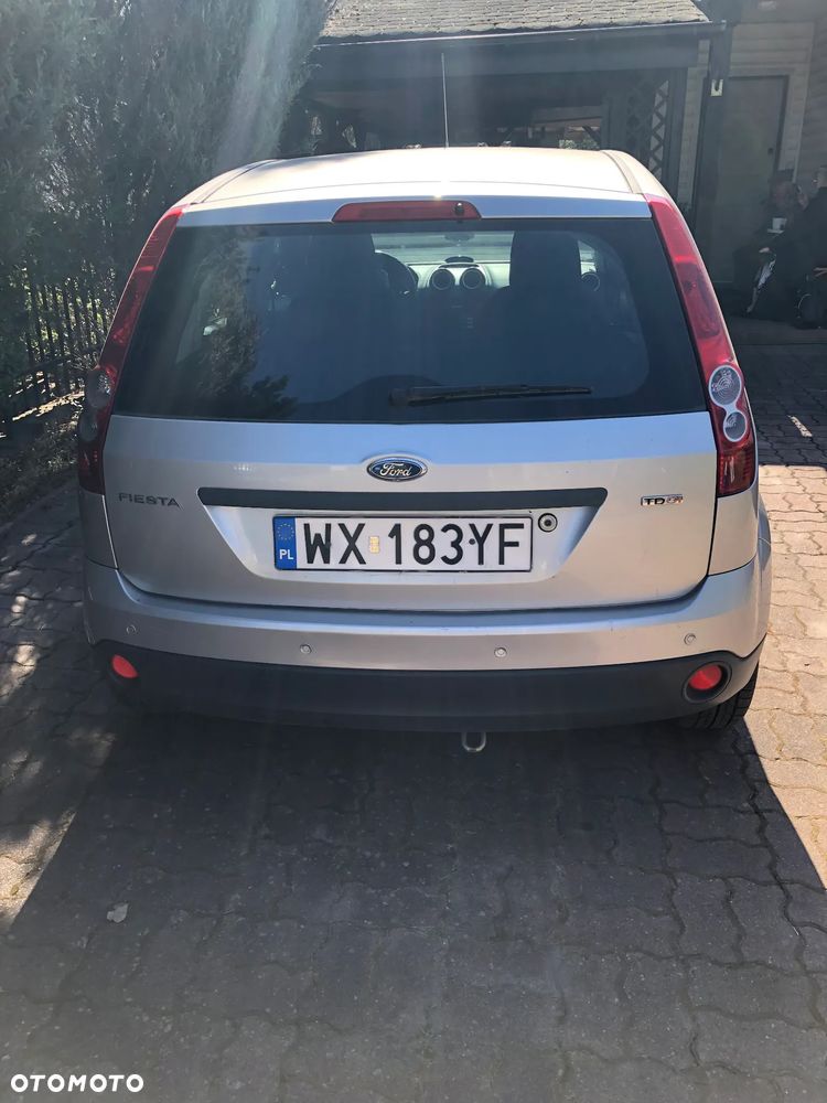 Ford Fiesta 1.4 TDCI - 15