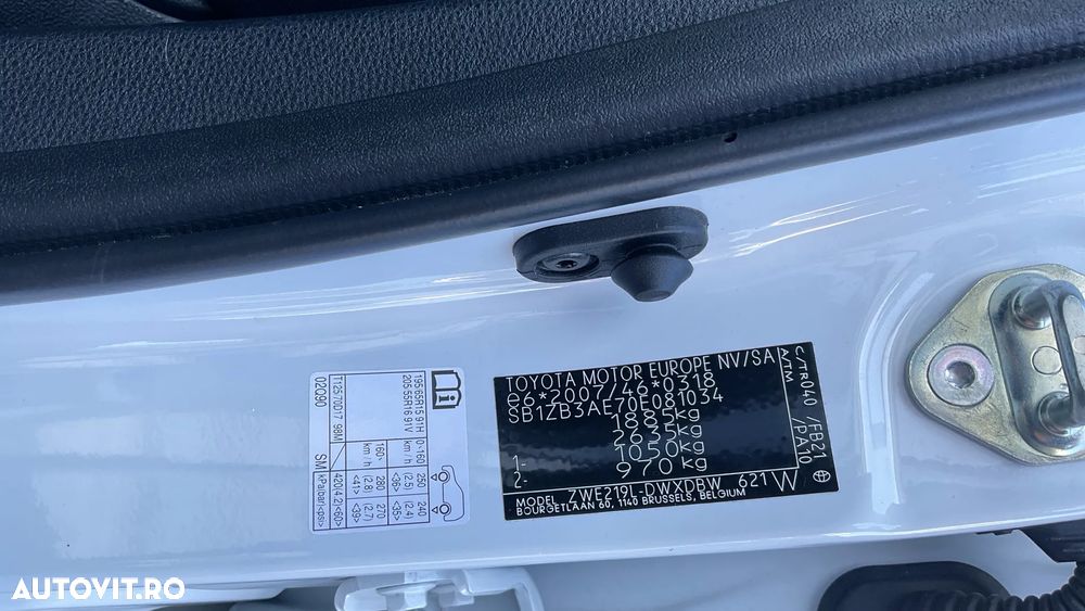 Toyota Corolla 1.8 HSD Eco - 29