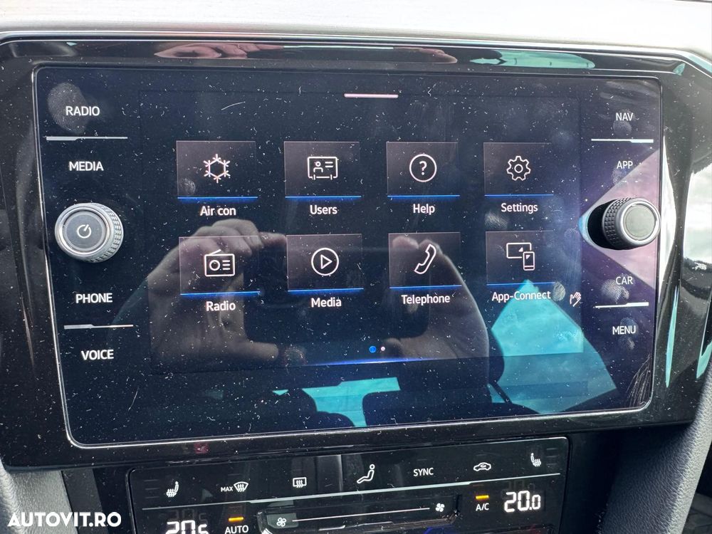 Volkswagen Passat 2.0 TDI DSG Highline - 20