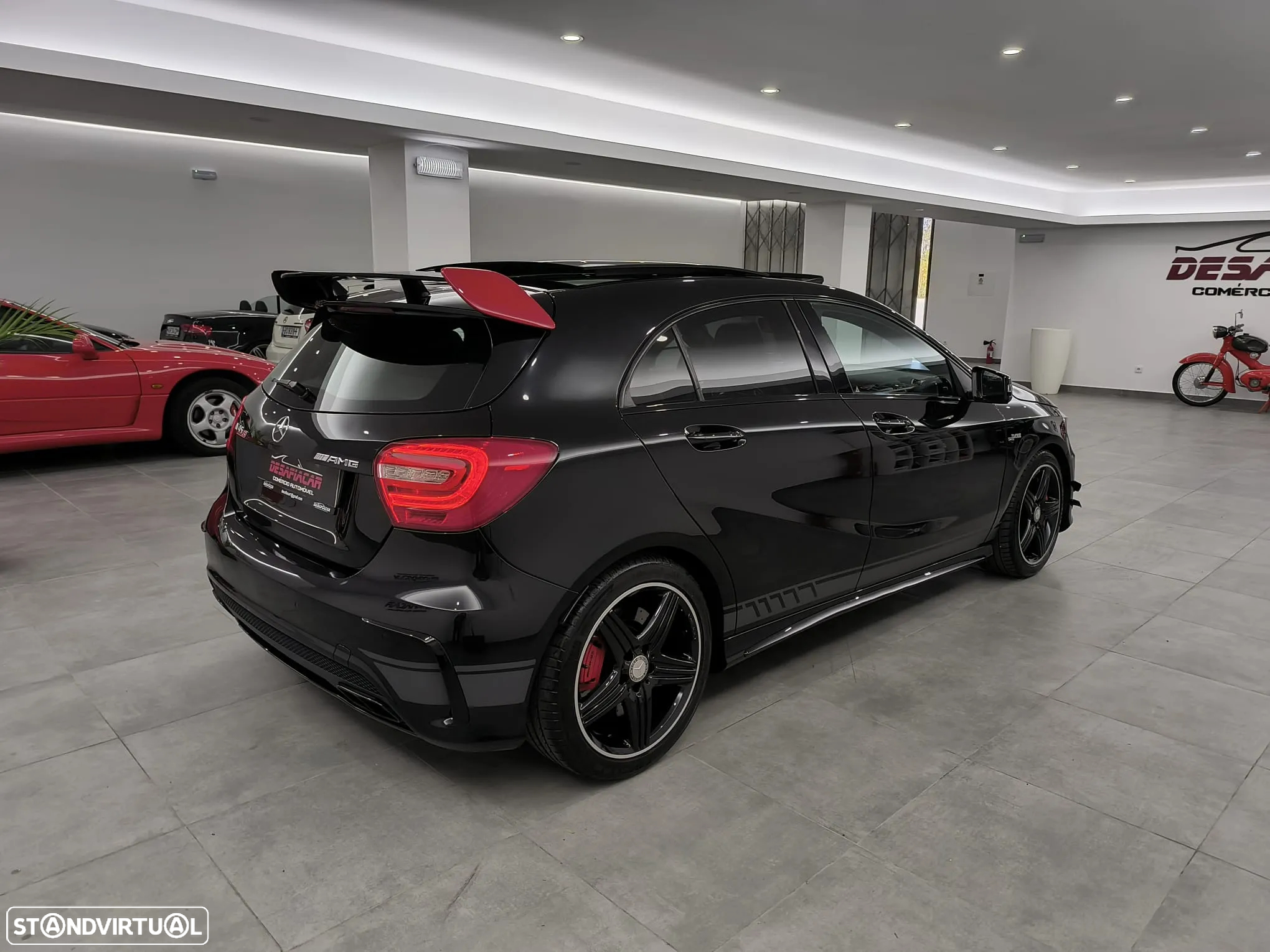 Mercedes-Benz A 45 AMG 4Matic Speedshift 7G-DCT - 4