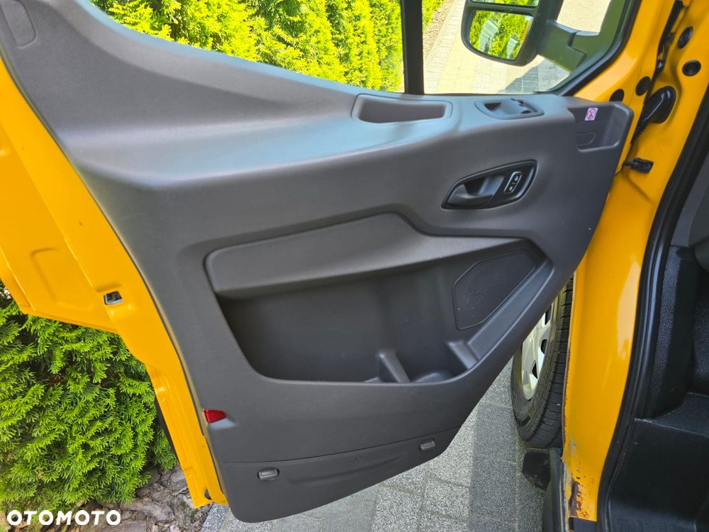 Ford TRANSIT DOKA SKRZYNIA - 22