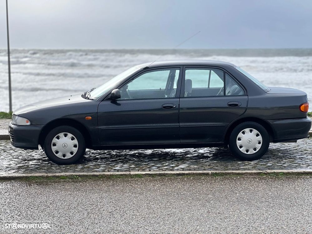 Mitsubishi Lancer 1300 GLXi - 4