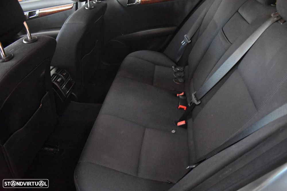 Mercedes-Benz C 220 CDi Avantgarde BlueEfficiency - 44