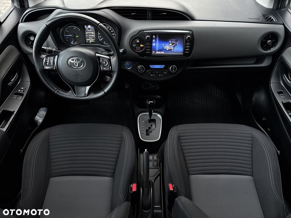 Toyota Yaris Hybrid 100 Premium EU6 - 15