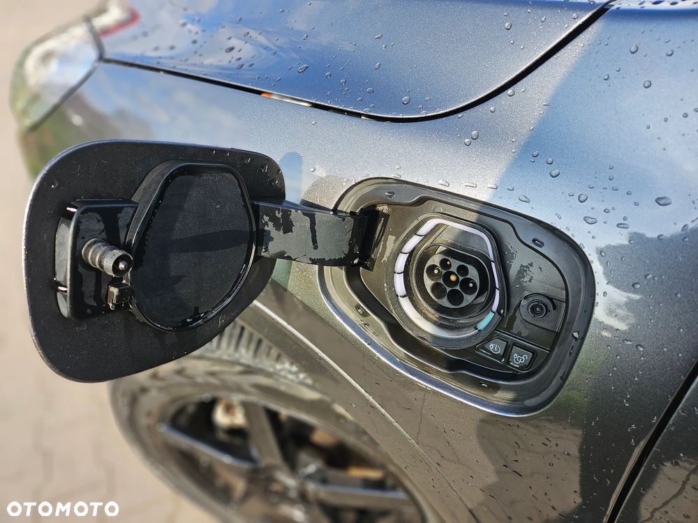 Ford Kuga 2.5P PHEV FWD ST-Line - 16