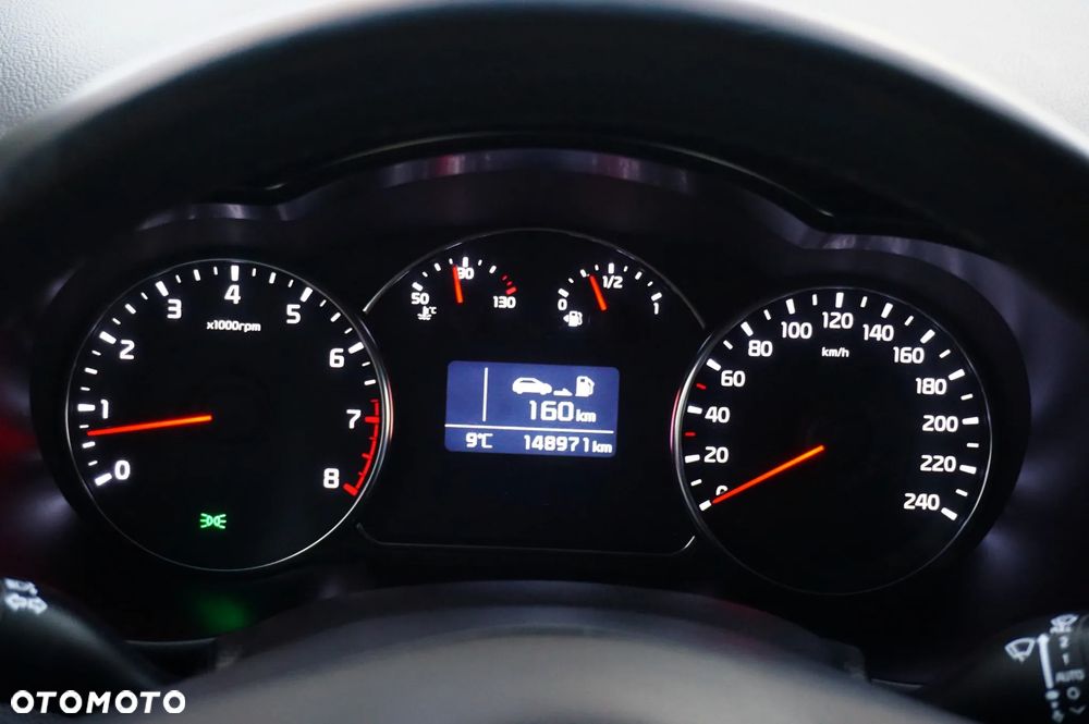 Kia Carens 1.6 GDI Dream Team Edition - 31