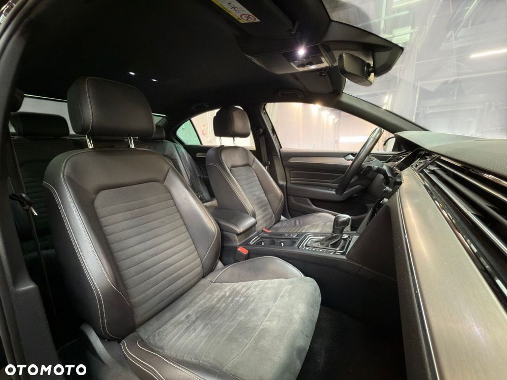 Volkswagen Passat 2.0 TSI 4Mot Elegance DSG - 23