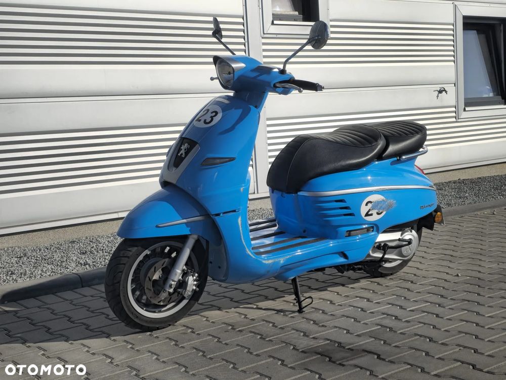 Peugeot Django