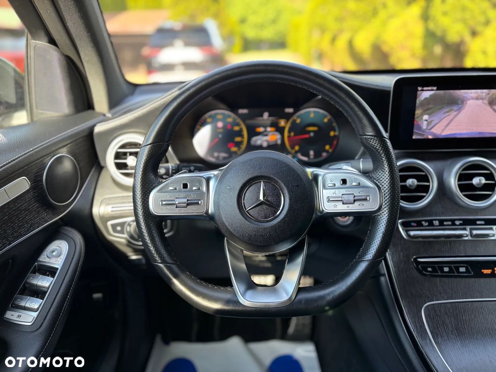 Mercedes-Benz GLC 200 d 4Matic 9G-TRONIC AMG Line - 23