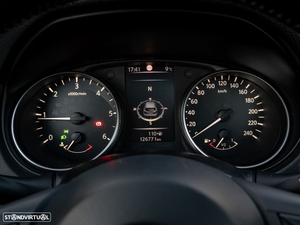 Nissan Qashqai 1.5 dCi Tekna+ - 26