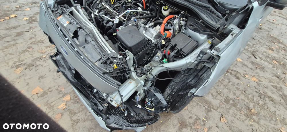 Ford Kuga 2.5 Duratec FHEV ST-LINE - 21