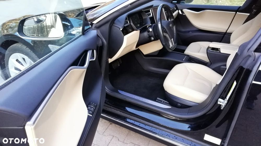 Tesla Model S 75D Allradantrieb - 7