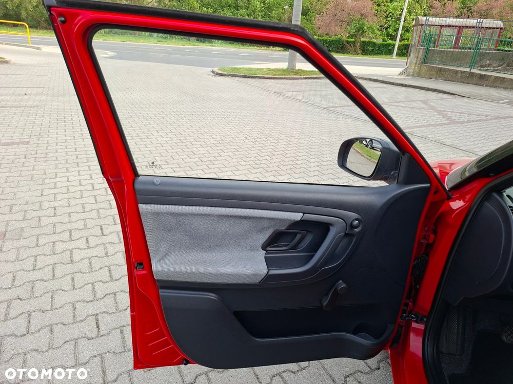 Skoda Fabia 1.2 HTP - 13