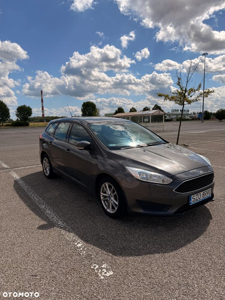 Ford Focus 1.0 EcoBoost Trend - 27
