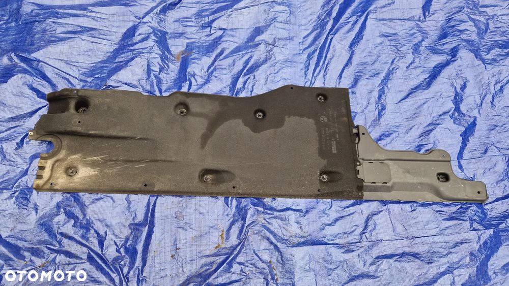 VW Passat B8 Osłona podwozia prawa kompletna 3Q0825506