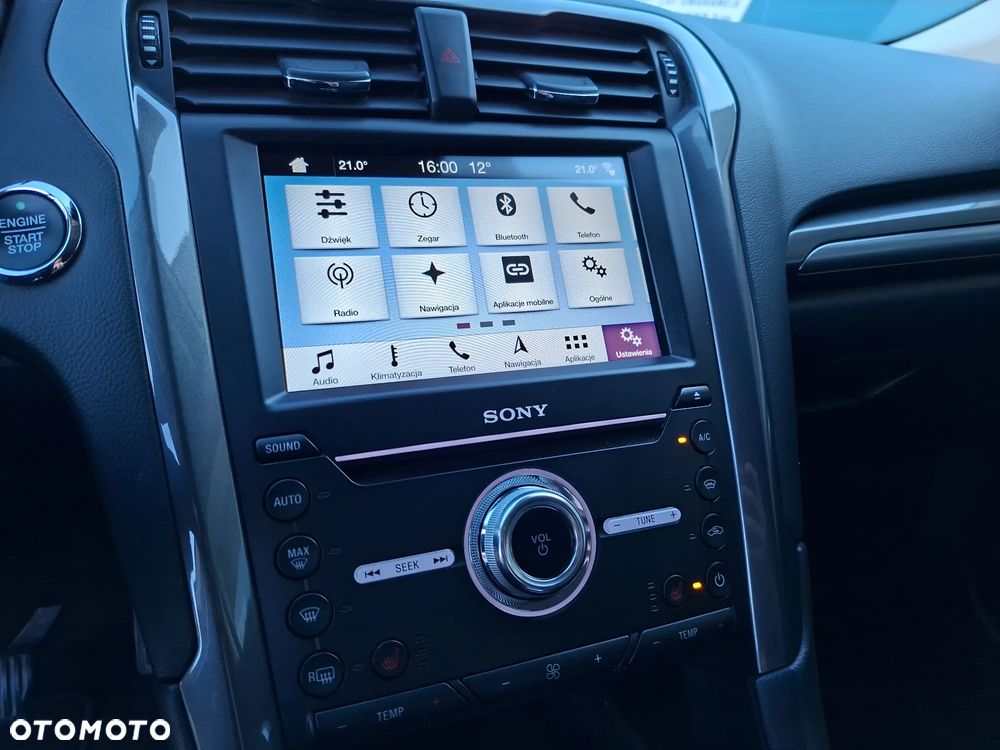 Ford Mondeo 2.0 Hybrid Titanium - 32