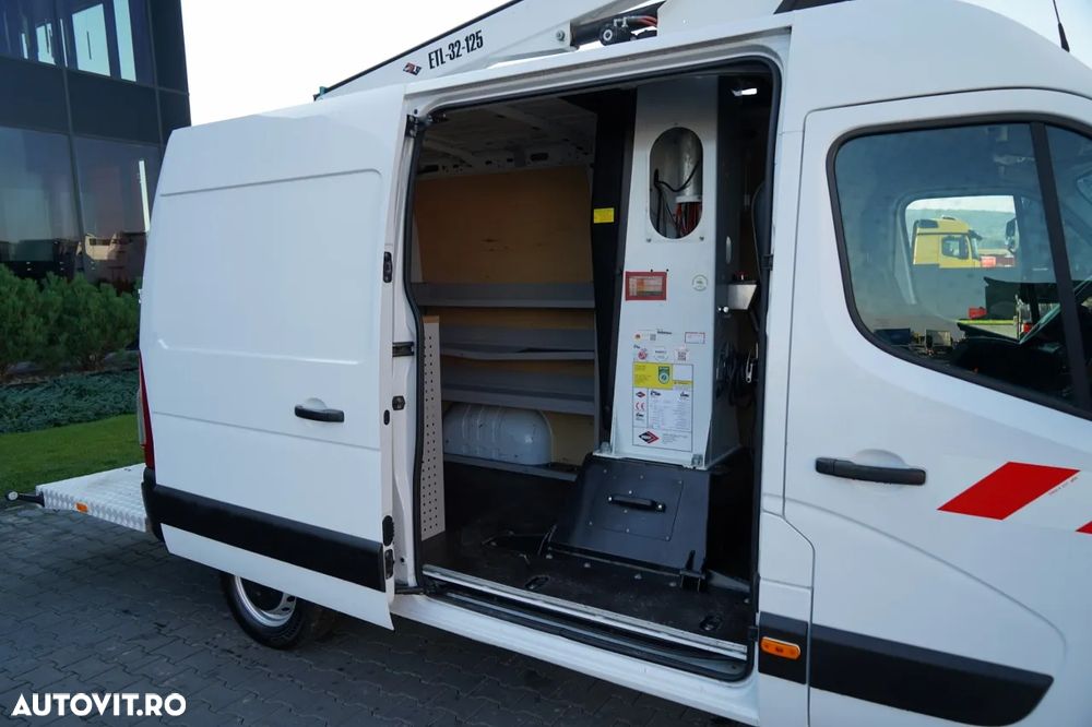Renault MASTER / ELEVATOR BASIC - 10,5 m / TABLĂ + ELEVATOR / - 17