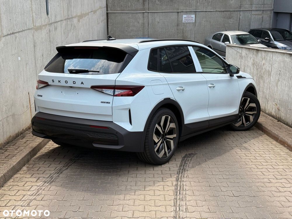 Skoda Elroq 61kWh Sportline 60 - 8