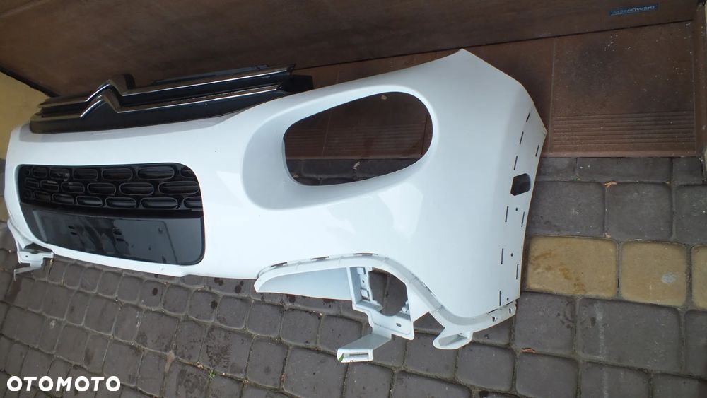 Zderzak praedni Citroen C3 III - 3