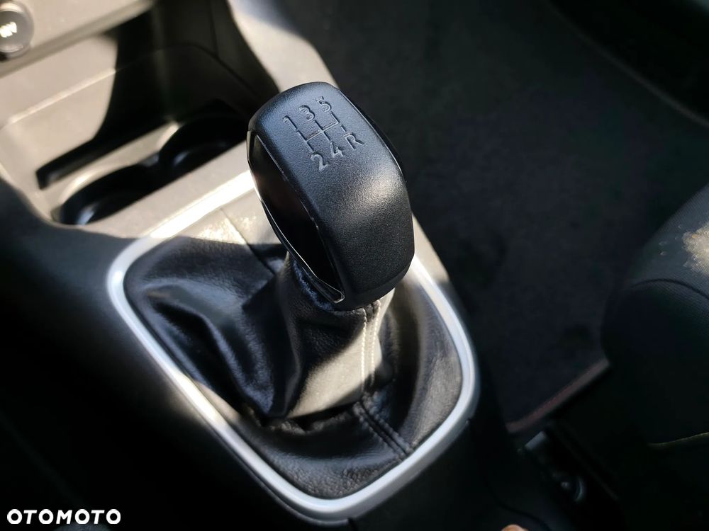 Citroën C3 BlueHDi 100 S&S SHINE - 23