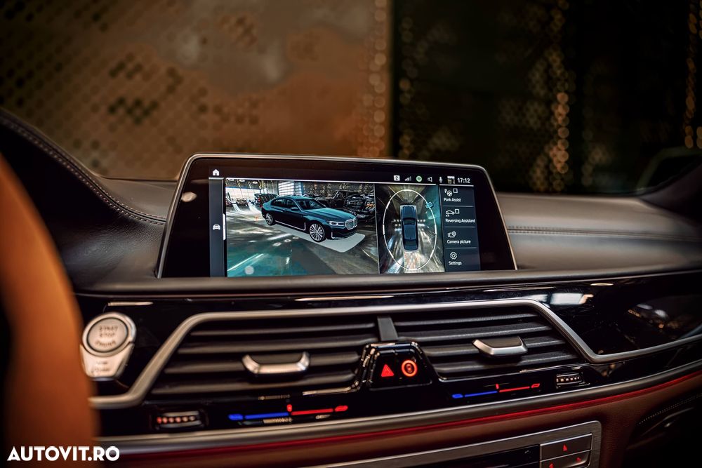 BMW Seria 7 740i - 26