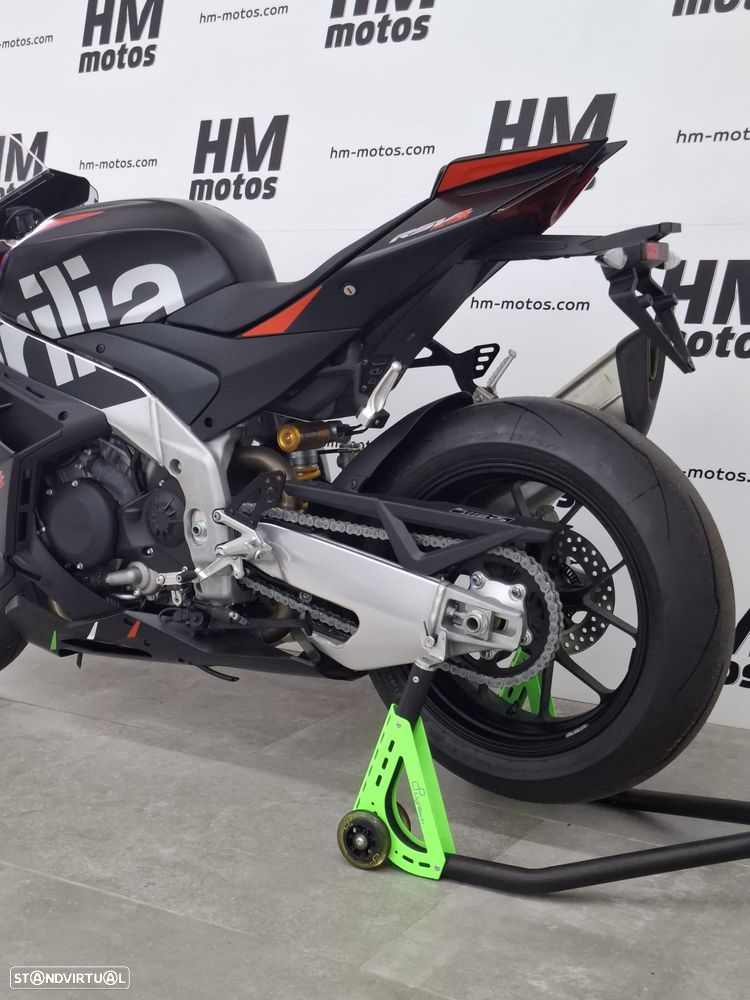 Aprilia RSV 4 FACTORY - 12