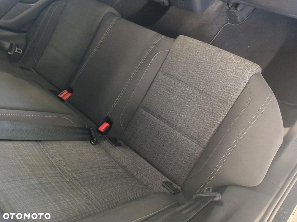 Volkswagen Passat 1.5 TSI EVO Business - 18