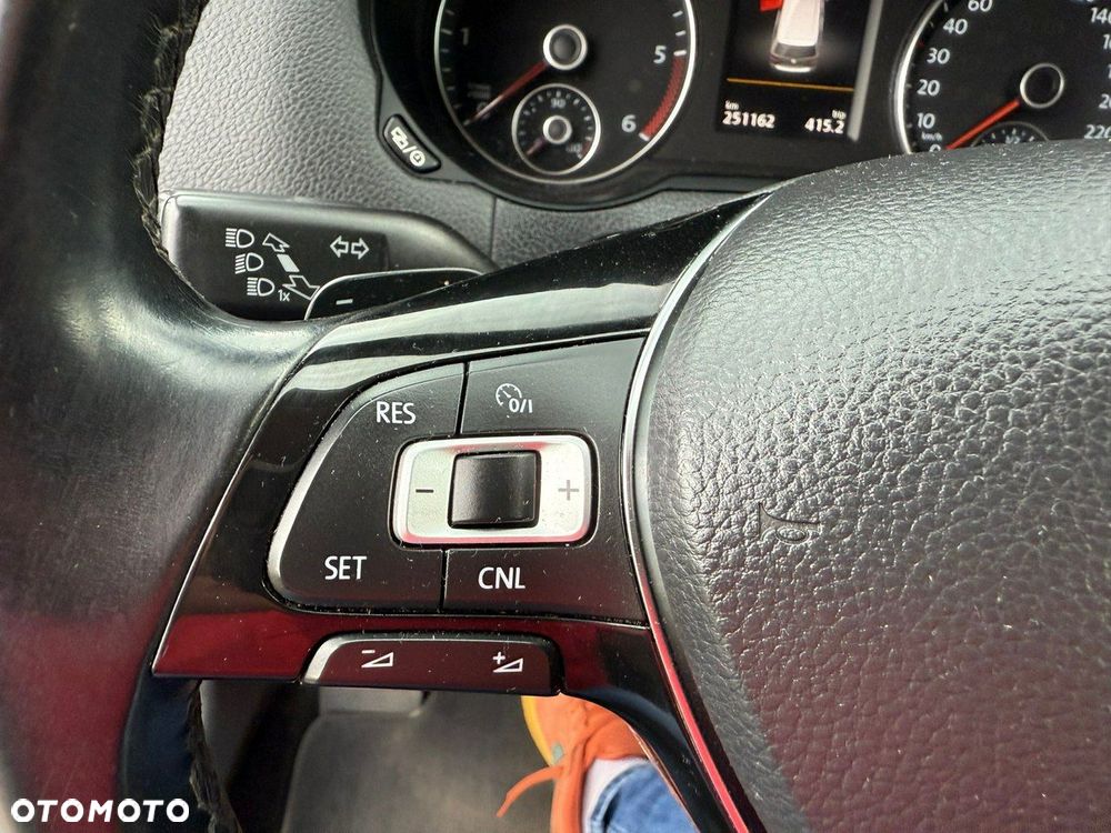 Volkswagen Sharan - 17