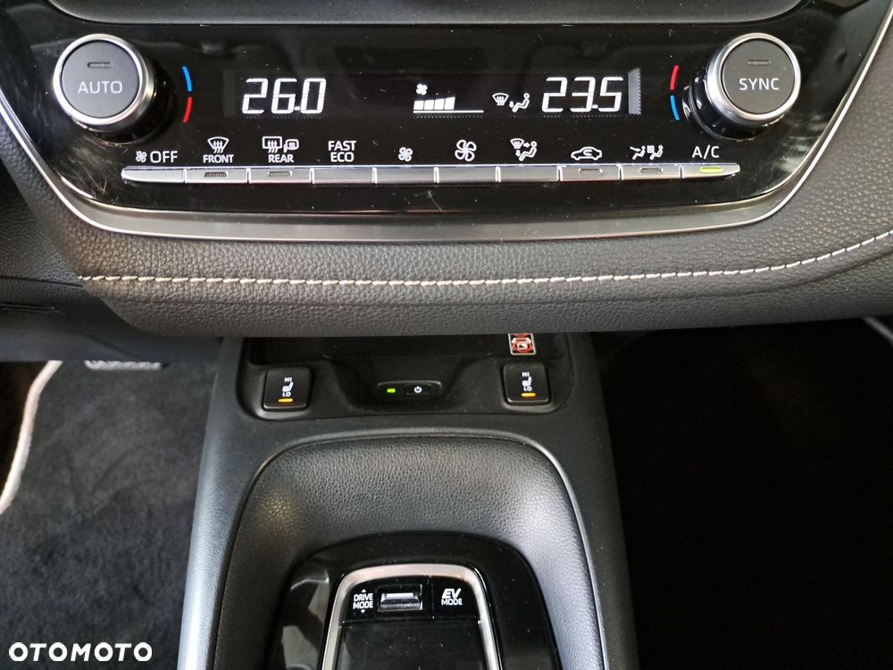 Toyota Corolla 1.8 Hybrid Comfort - 25