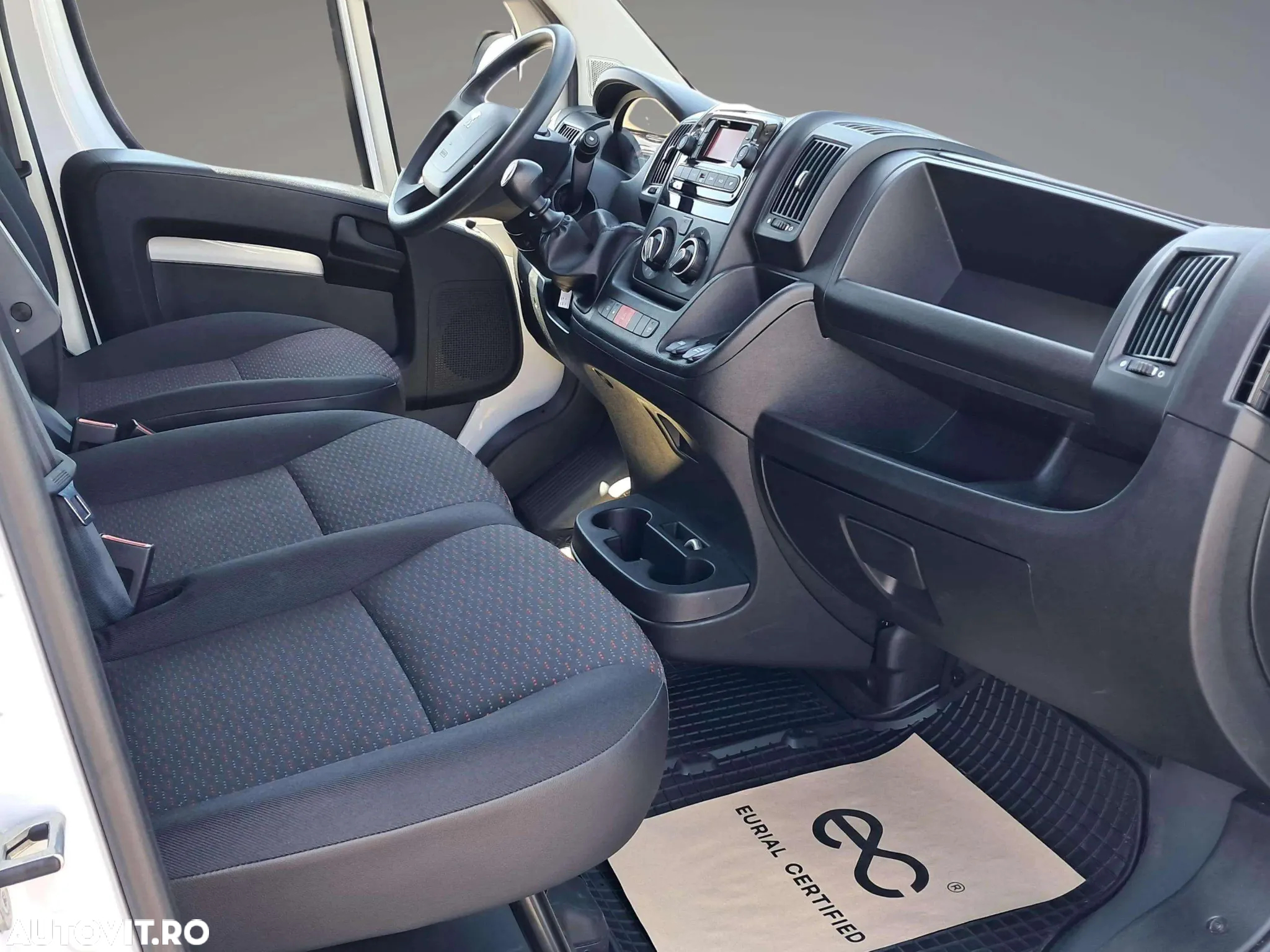 Peugeot BOXER FURGON 330 L1H1 BASE 2.2 BLUEHDI STT 120 CP BVM6 EURO 6.4 - 6
