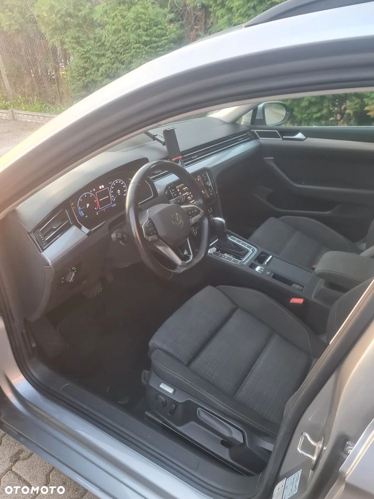 Volkswagen Passat 2.0 TDI SCR DSG Business - 10