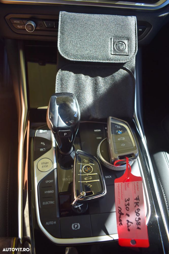 BMW Seria 3 330e AT PHEV - 37