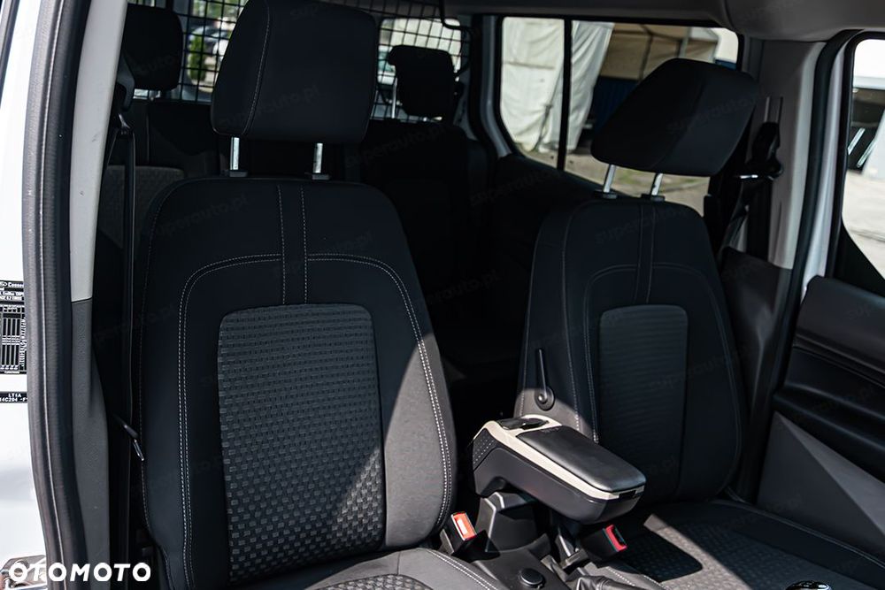 Ford Transit Connect - 14