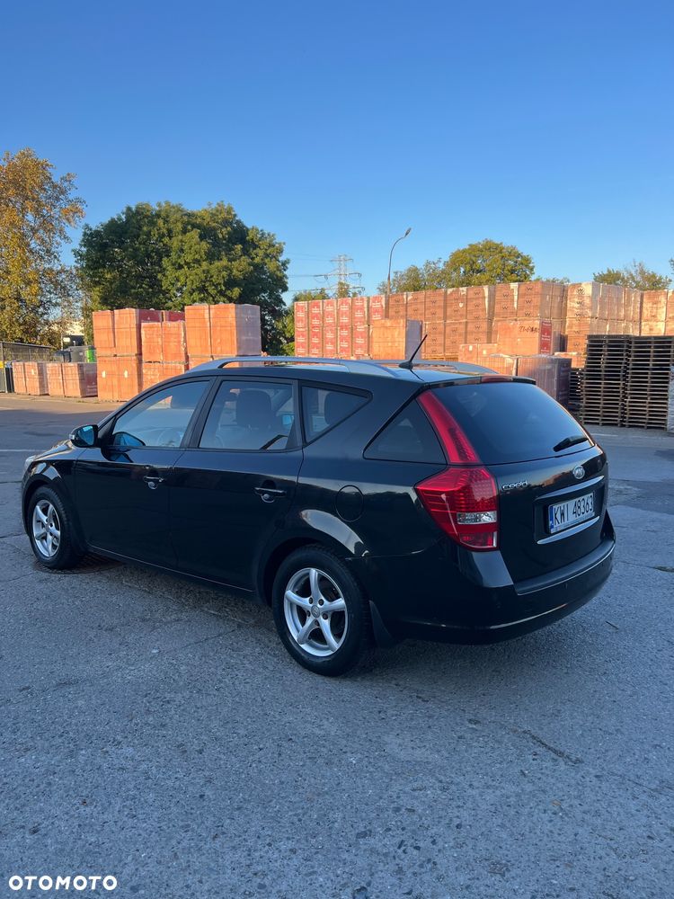 Kia Ceed - 3