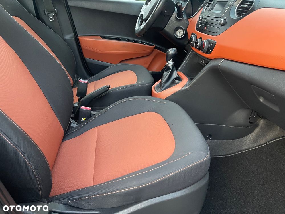 Hyundai i10 - 25