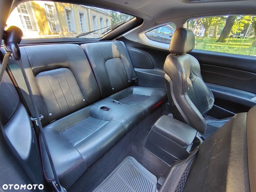 Hyundai Coupe - 16
