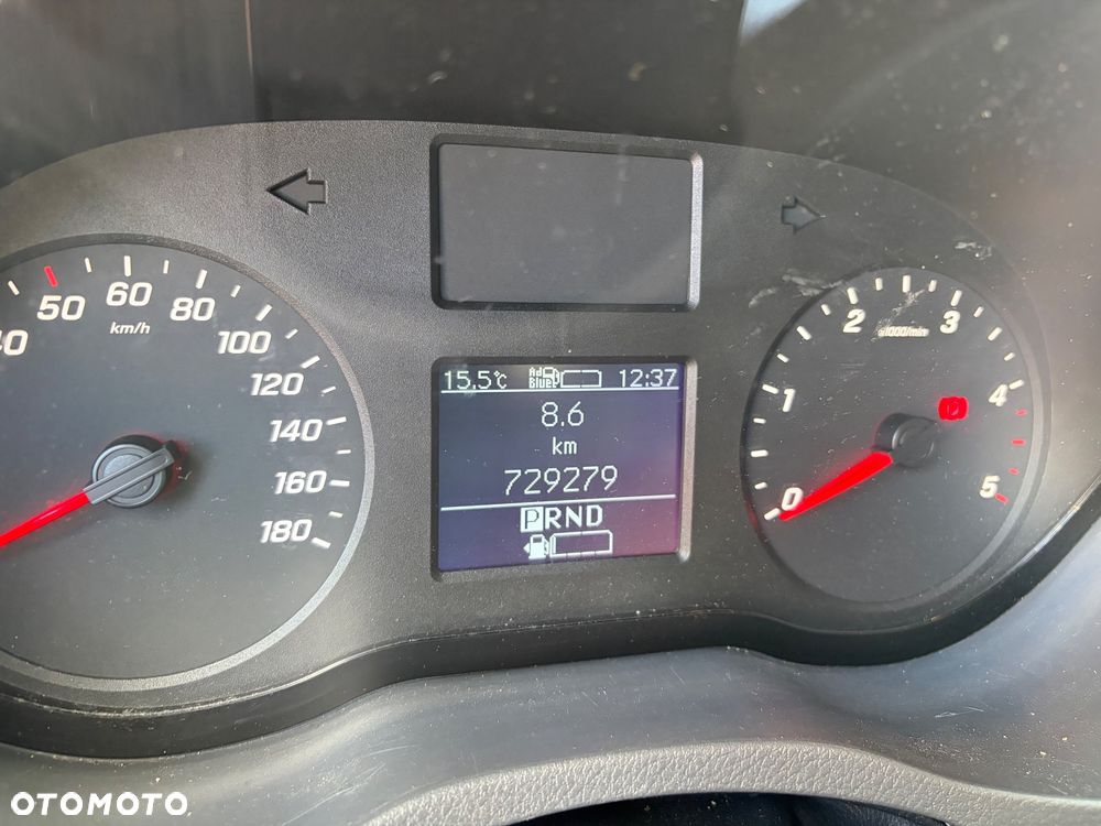 Mercedes-Benz Sprinter 907.235 - 29