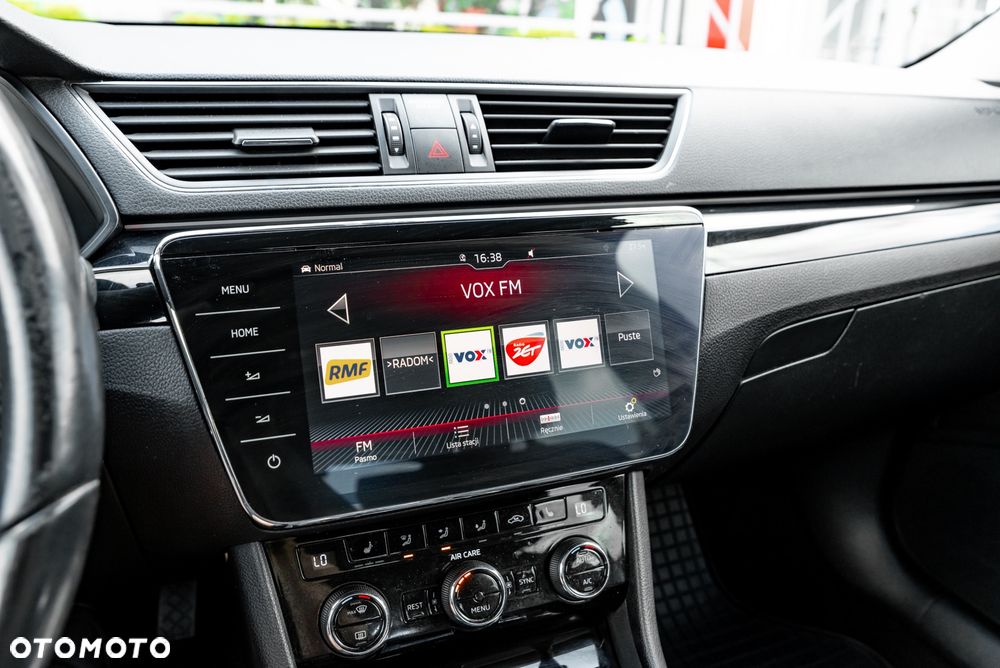 Skoda Superb 2.0 TDI 4x4 DSG L&K - 33