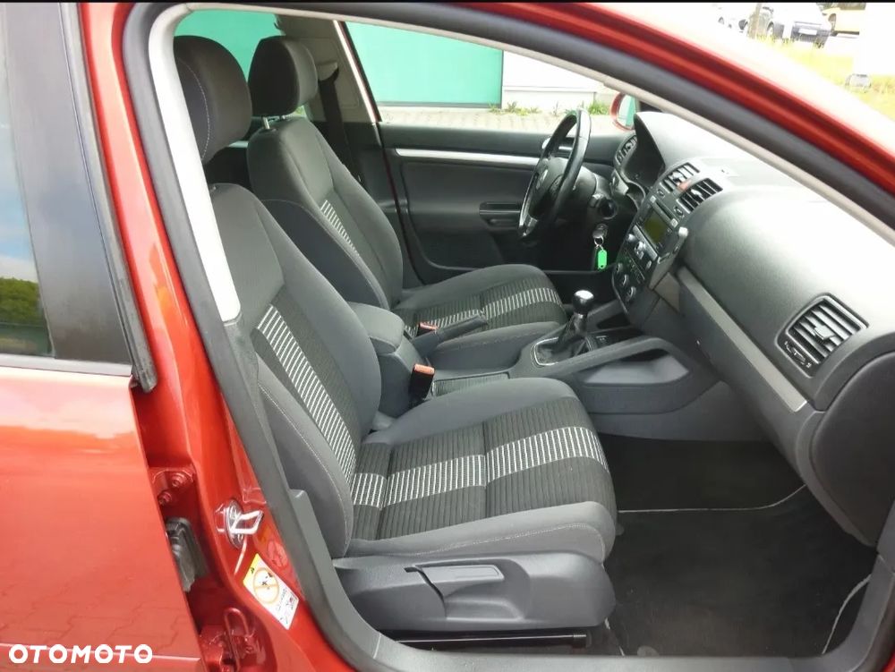 Volkswagen Golf 1.6 United - 4