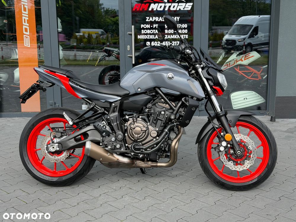 Yamaha MT - 3