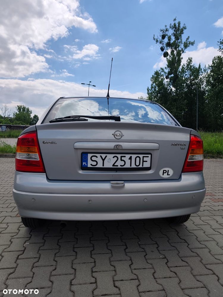 Opel Astra - 8