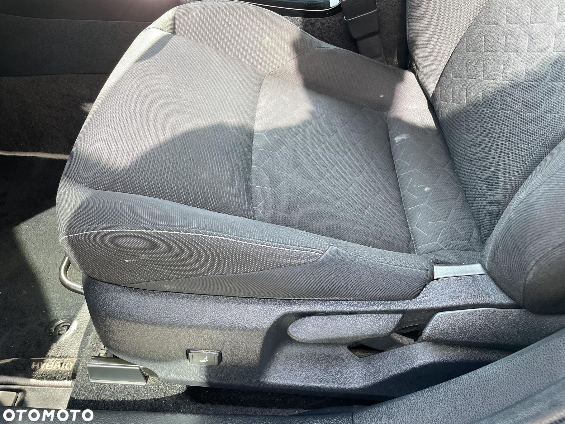 Toyota Corolla - 12